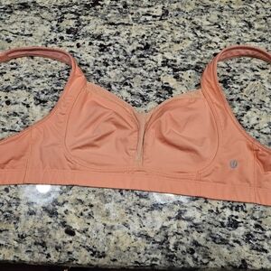 Lululemon Women's 36C Peach Pink Sports Bra Wireless Gym Training Yoga Athletic